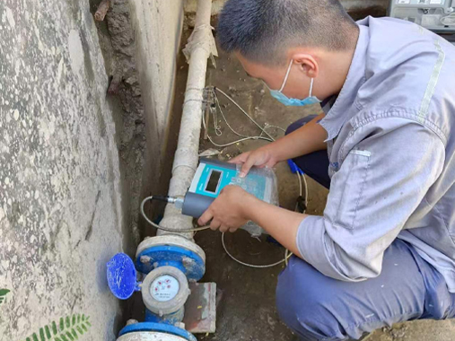 现场检校